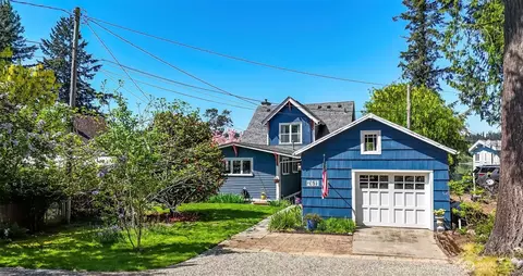 2611 Marine Dr, Bremerton, WA 98312