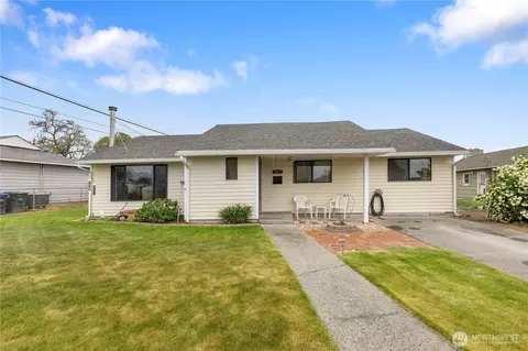 907 E Cherry, Moses Lake, WA 98837