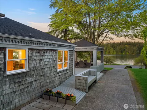 5063 Lake Washington Blvd S, Seattle, WA 98118