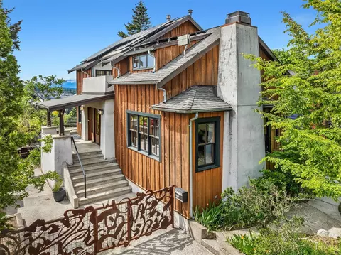 4215 1 Ave NW, Seattle, WA 98107