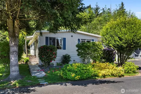 11622 Silver Lake Rd #38, Everett, WA 98208