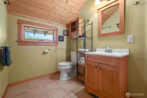 Bath - 41 Red Tail Ridge Rd, Twisp, WA 98856 photo 2 of 2