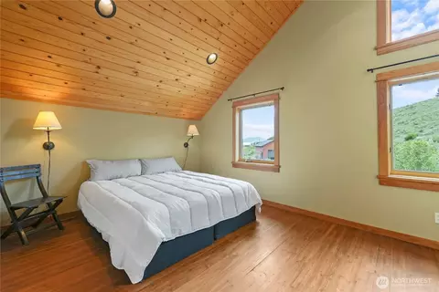 Bedroom - 41 Red Tail Ridge Rd, Twisp, WA 98856 photo 1 of 1