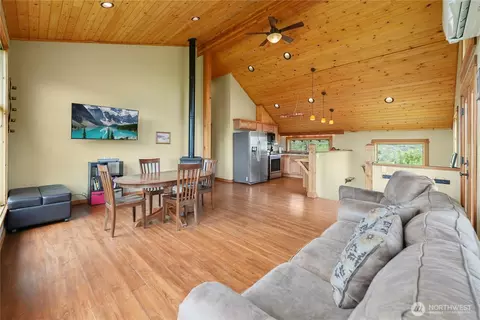 Living - 41 Red Tail Ridge Rd, Twisp, WA 98856 photo 1 of 1
