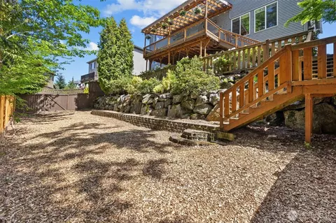 Exterior - 10317 NE 194th St, Bothell, WA 98011 photo 5 of 5