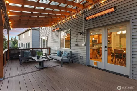 Exterior - 10317 NE 194th St, Bothell, WA 98011 photo 4 of 5