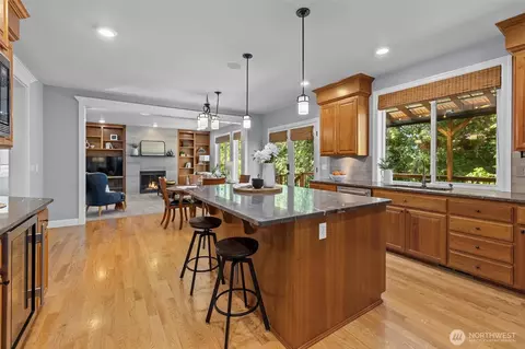 Kitchen - 10317 NE 194th St, Bothell, WA 98011 photo 6 of 6