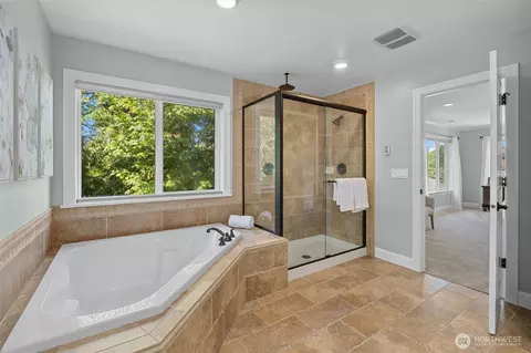 Bath - 10317 NE 194th St, Bothell, WA 98011 photo 3 of 5