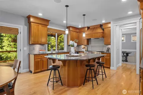 Kitchen - 10317 NE 194th St, Bothell, WA 98011 photo 1 of 6