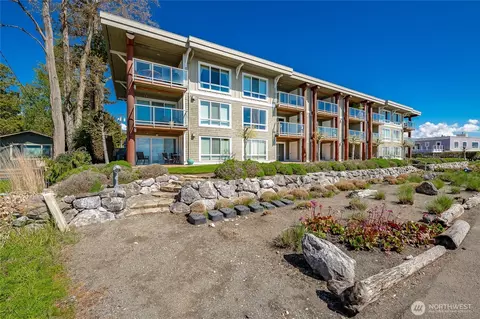 8075 Harborview Rd #301, Blaine, WA 98230