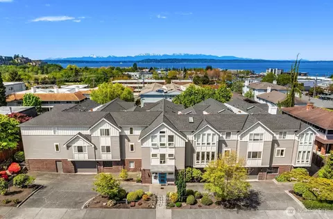 232 4th Ave S #206, Edmonds, WA 98020