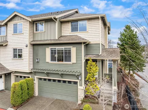 4650 NE 3rd Ln #F4, Renton, WA 98059