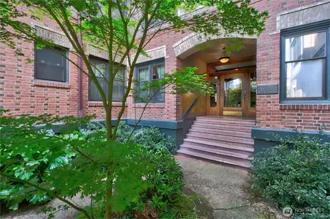 Exterior - 409 16th Ave E #21, Seattle, WA 98112 photo 3 of 6
