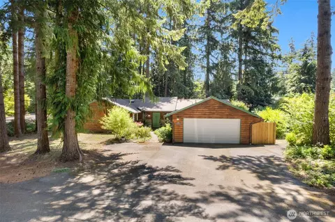 6221 Neylon Dr SW, Olympia, WA 98512