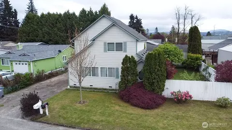 111 E Martin St, Elma, WA 98541