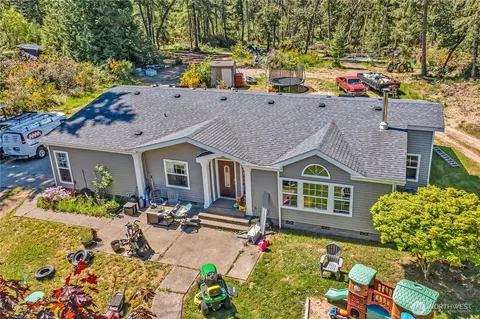 7516 Lackey Rd NW, Vaughn, WA 98394