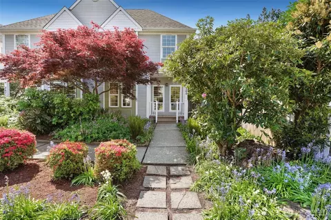 265 NE Birch St #265, Issaquah, WA 98027