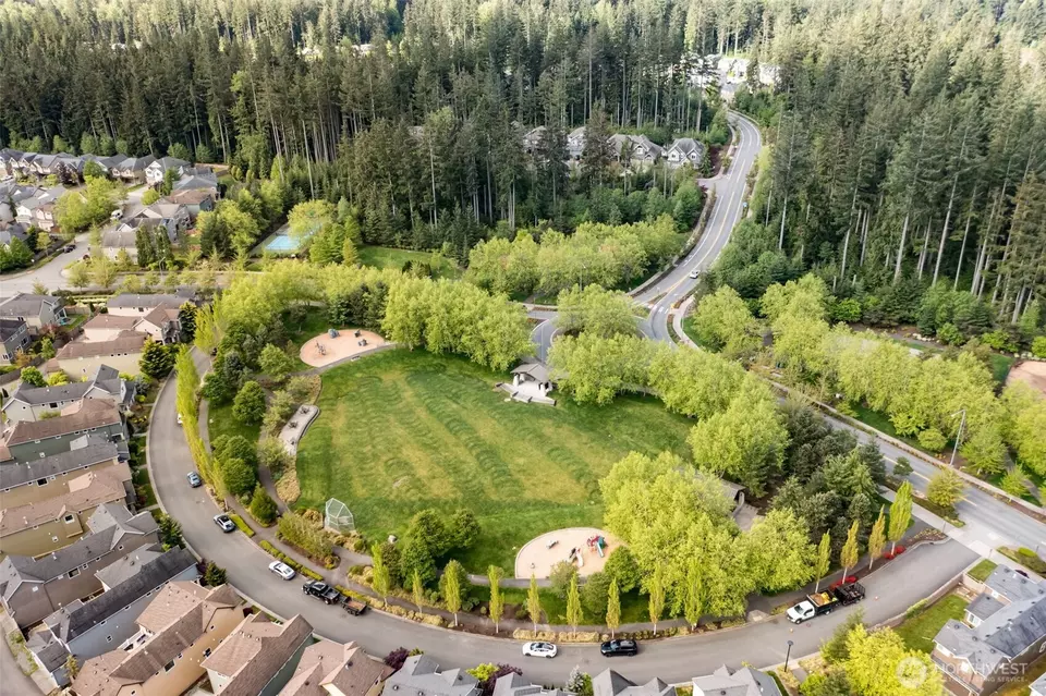 View/Area - 10761 243rd Ave NE, Redmond, WA 98053 photo 5 of 5