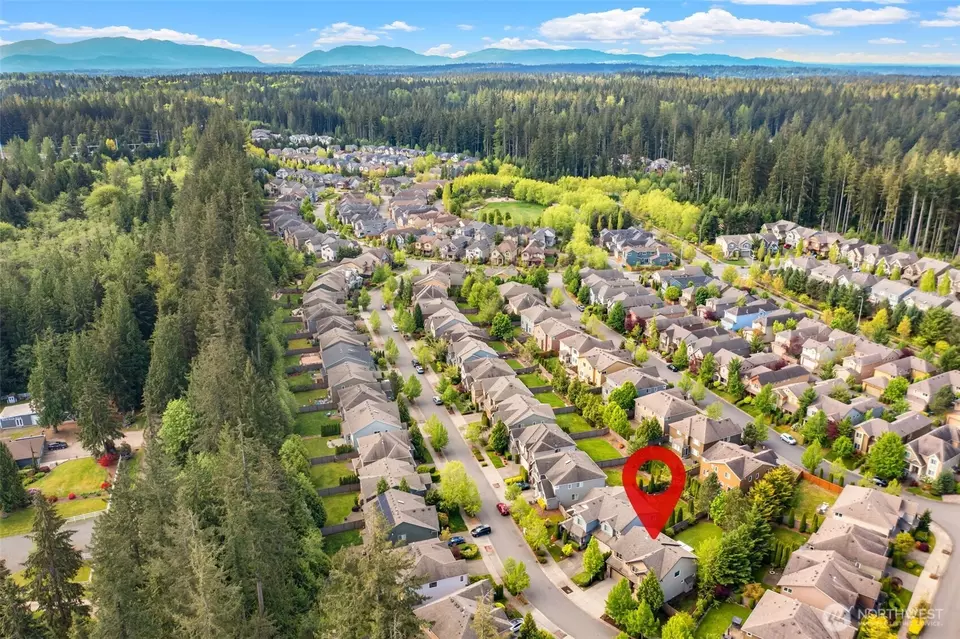 View/Area - 10761 243rd Ave NE, Redmond, WA 98053 photo 4 of 5