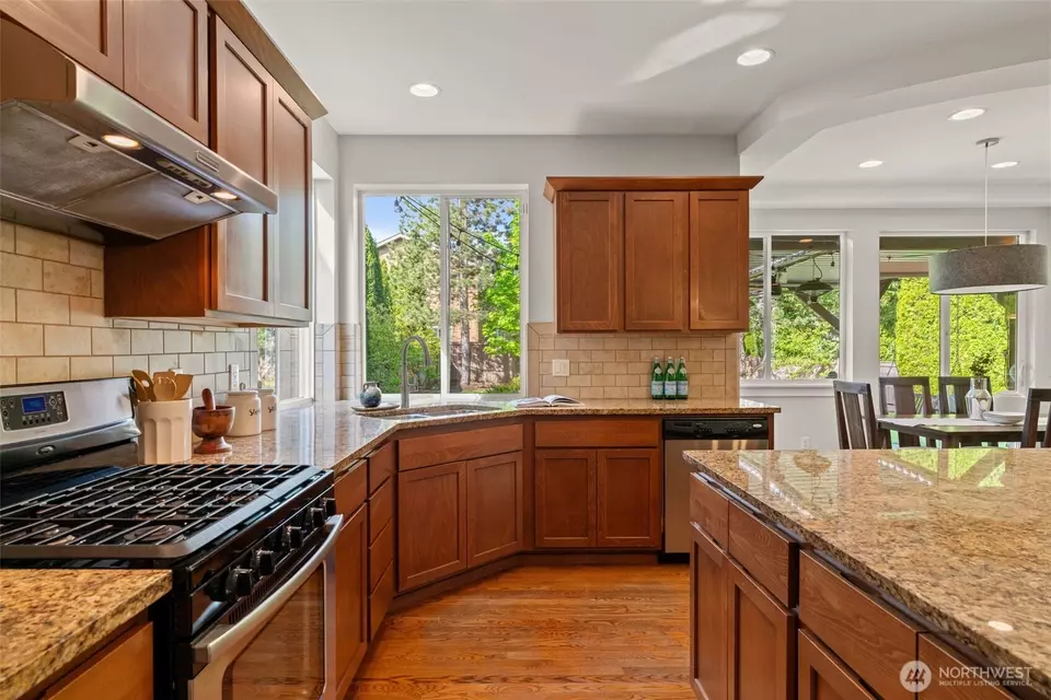 Kitchen - 10761 243rd Ave NE, Redmond, WA 98053 photo 3 of 3