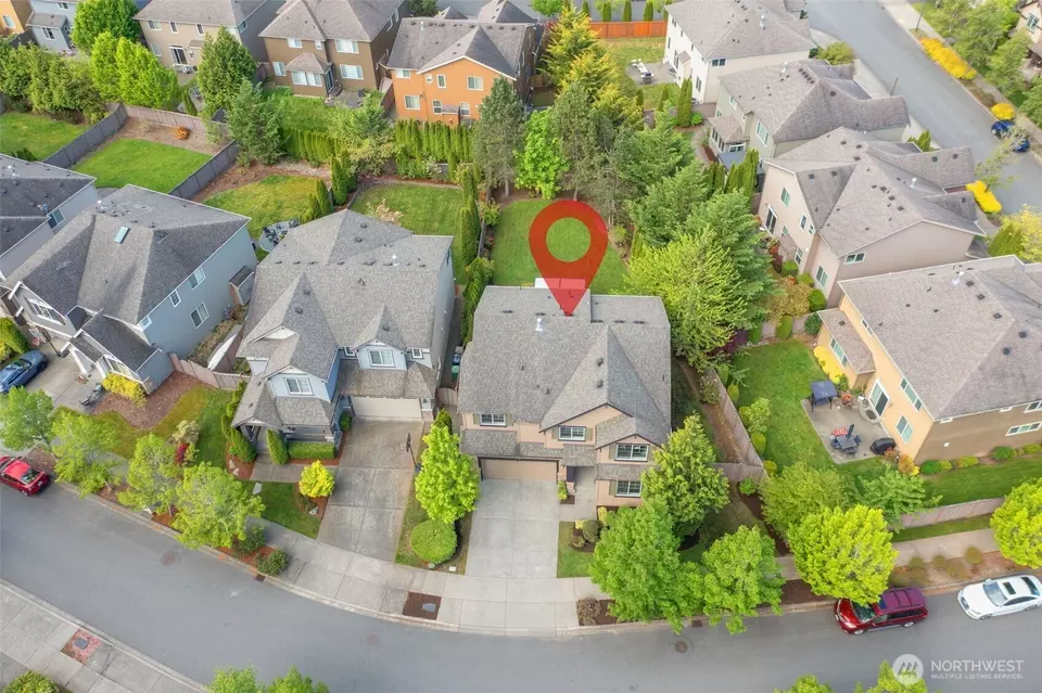 View/Area - 10761 243rd Ave NE, Redmond, WA 98053 photo 3 of 5