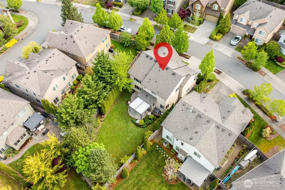 View/Area - 10761 243rd Ave NE, Redmond, WA 98053 photo 1 of 5
