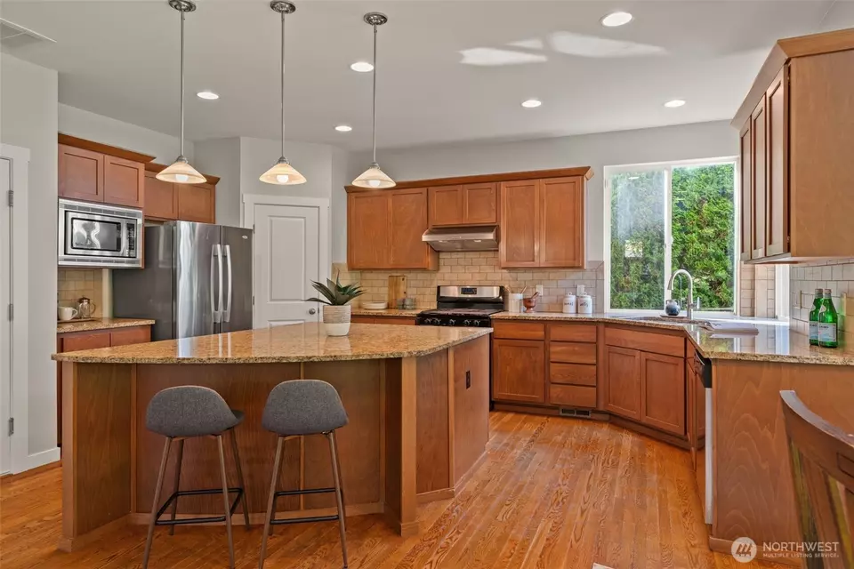 Kitchen - 10761 243rd Ave NE, Redmond, WA 98053 photo 1 of 3