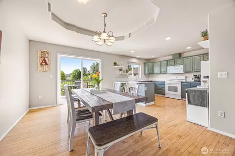 Dining - 14406 145th St E, Orting, WA 98360 photo 1 of 2