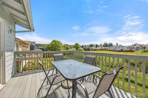 Exterior - 14406 145th St E, Orting, WA 98360 photo 5 of 8