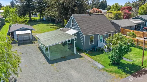 23682 Lake Dr, Clear Lake, WA 98235