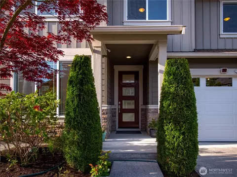 Exterior - 12 175th Pl SE, Bothell, WA 98012 photo 3 of 8