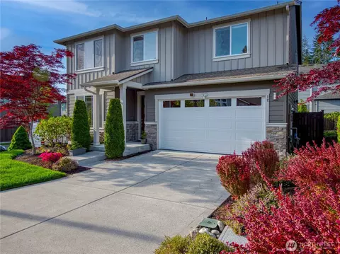 Exterior - 12 175th Pl SE, Bothell, WA 98012 photo 2 of 8