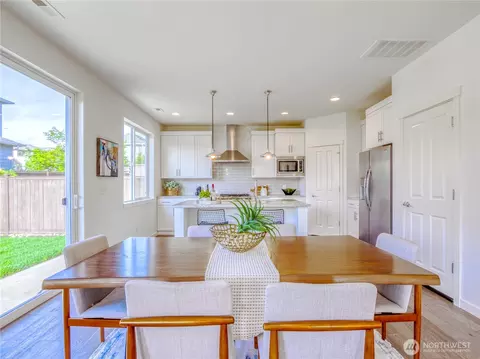 Dining - 12 175th Pl SE, Bothell, WA 98012 photo 2 of 2