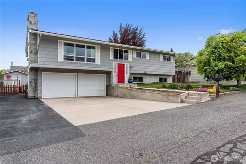 701 Gormley St NE, East Wenatchee, WA 98802