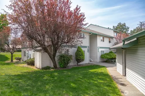 667 4th St NE #L201, East Wenatchee, WA 98802