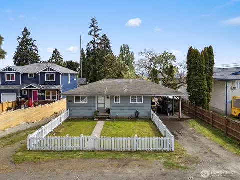 9444 5th Ave SW, Seattle, WA 98106