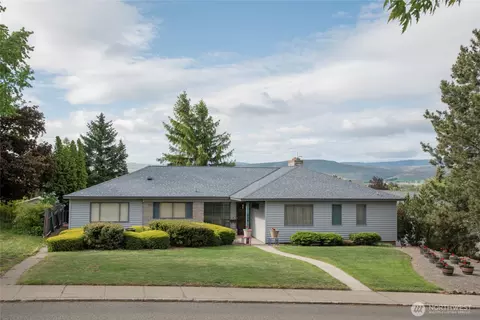 906 E 3rd Ave, Ellensburg, WA 98926