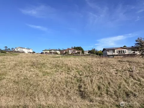 0 Hacienda Dr, Coupeville, WA 98239
