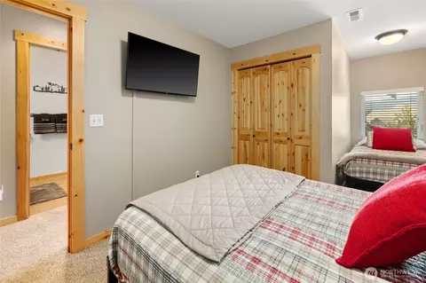 Bedroom - 200 Clearwater Loop #3, Ronald, WA 98940 photo 4 of 4