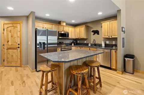 Kitchen - 200 Clearwater Loop #3, Ronald, WA 98940 photo 2 of 3