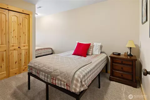 Bedroom - 200 Clearwater Loop #3, Ronald, WA 98940 photo 3 of 4