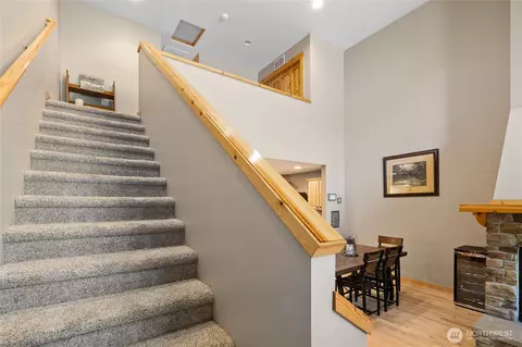 Entry Way - 200 Clearwater Loop #3, Ronald, WA 98940 photo 2 of 5