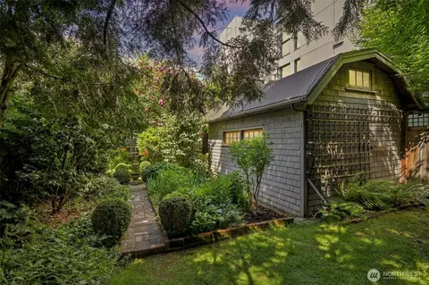 118 10th Ave E, Seattle, WA 98102 photo 29