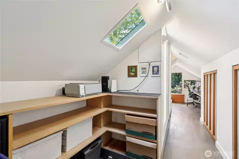 118 10th Ave E, Seattle, WA 98102 photo 23