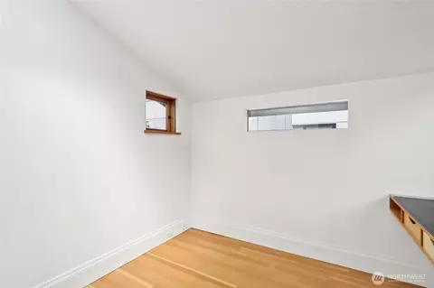 118 10th Ave E, Seattle, WA 98102 photo 20