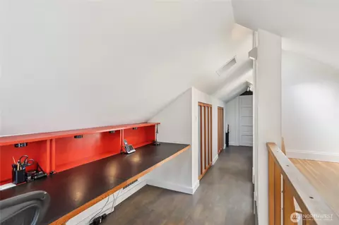 118 10th Ave E, Seattle, WA 98102 photo 21