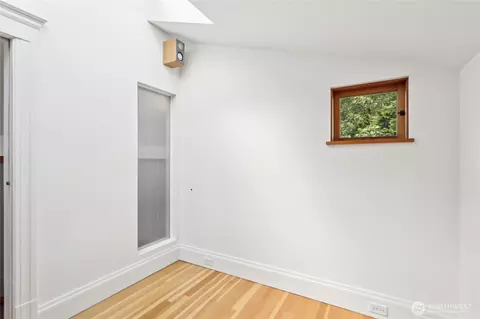 118 10th Ave E, Seattle, WA 98102 photo 19