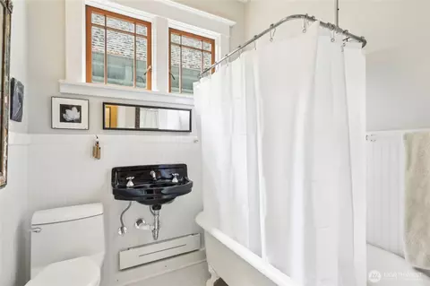 118 10th Ave E, Seattle, WA 98102 photo 18