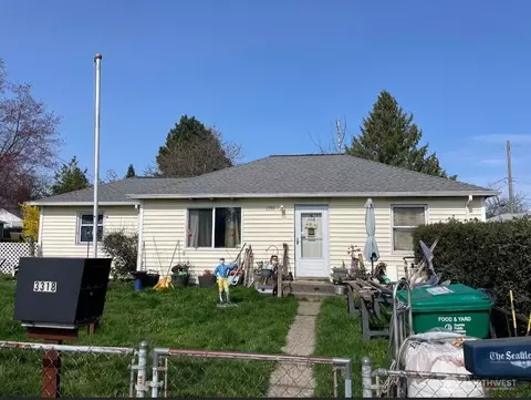 3318 SW 100th St, Seattle, WA 98146