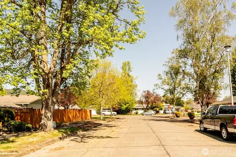 2363 40th #21, Longview, WA 98632 photo 5